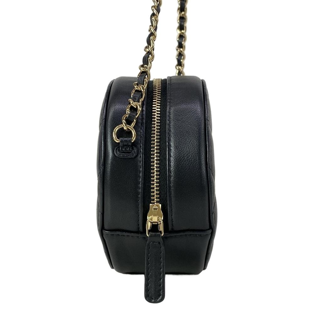 Chanel Matelasse Shoulder Bag - Picture 2 of 16